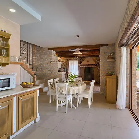 Milica Дом отдыха Пула