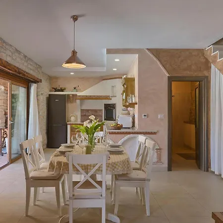 Semesterbostad Milica *